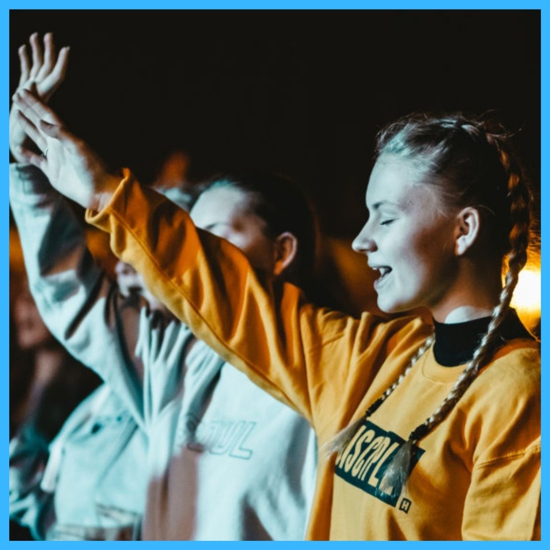 MessageAcademy's tweet image. Tonight our students get to serve at the first gig for No More Knives Tour! Please be praying that the students from the schools visited by Message Bands will come, respond to The Gospel, and lay down their weapons! Our students will be stewarding and on Gospel Response teams.