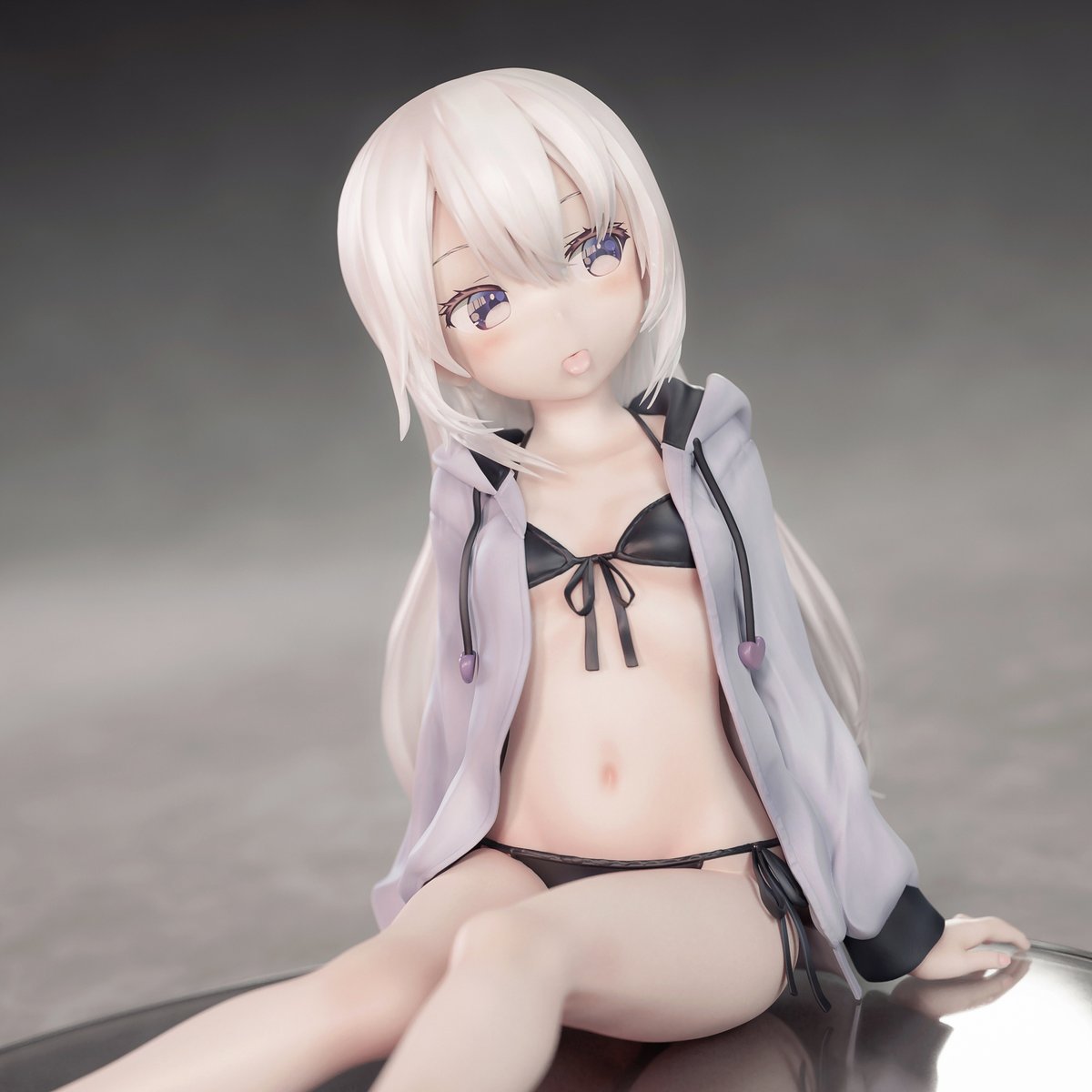 「B'fullさんのパーカー少女のフィギュア予約始まってます!「通常版」と「ちょい」|かぷりちお：コミケ(３１日)Hな28aのイラスト