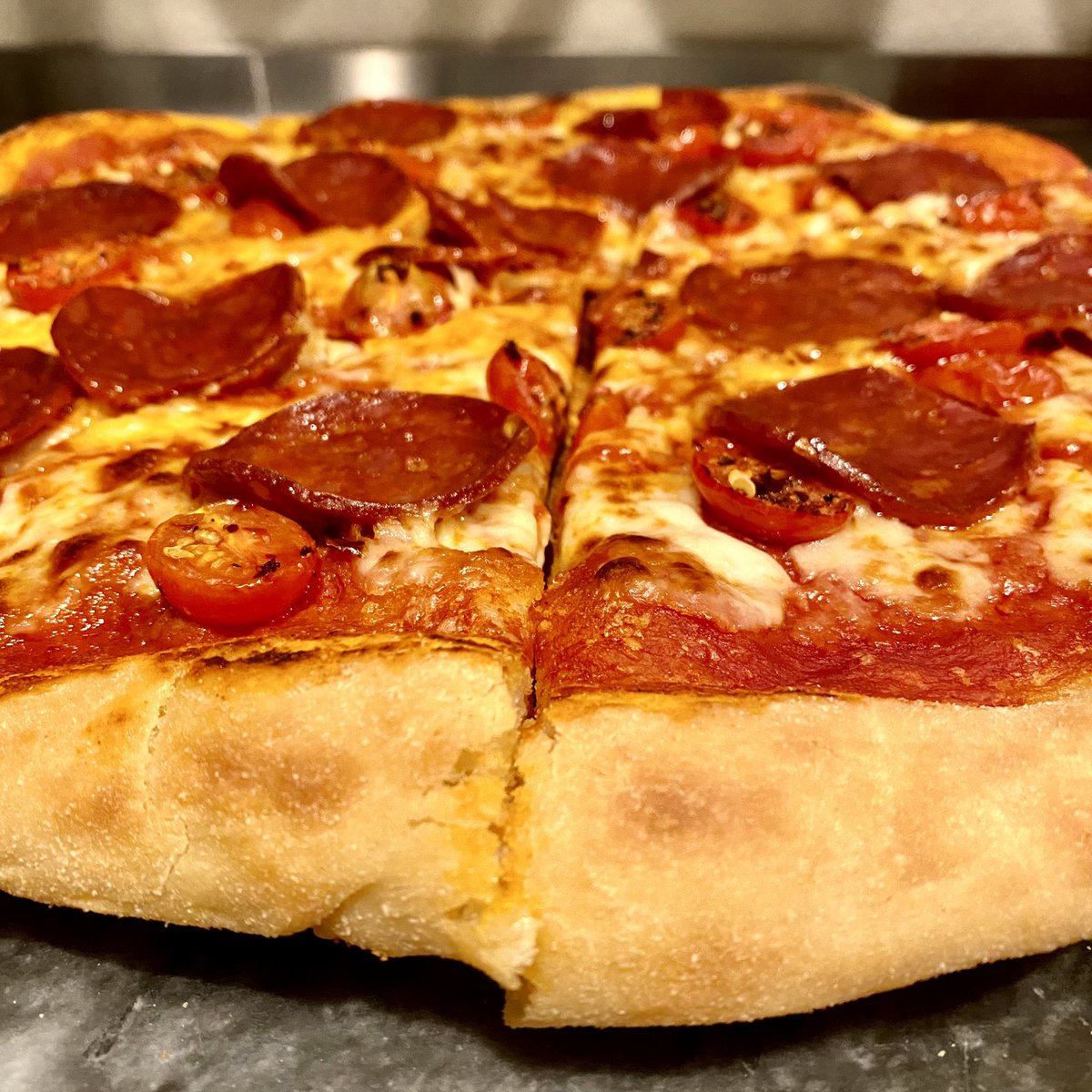 boogieandfood's tweet photo. Spanish style chorizo #pizzazzery #outchere https://t.co/9CJ7jxKGJR