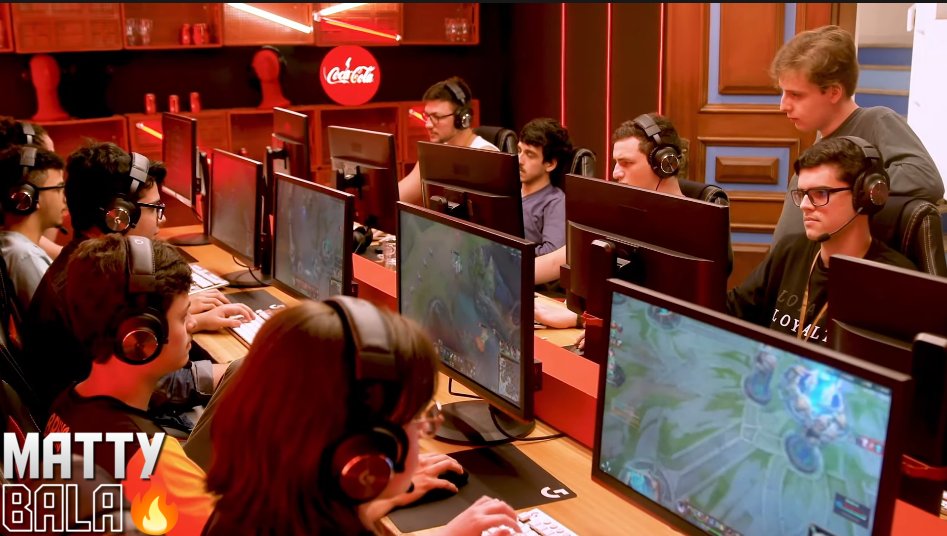 MattyBala's tweet photo. To adorando o #ULT !!!
Saudades de um Reality Show Gamer no Brasil.

Adorei que tem pessoas que já se conheciam pela internet, porém são bloqueados kkkkkkkkkkkkk
#ULT2 https://t.co/u75v8t2Jl0