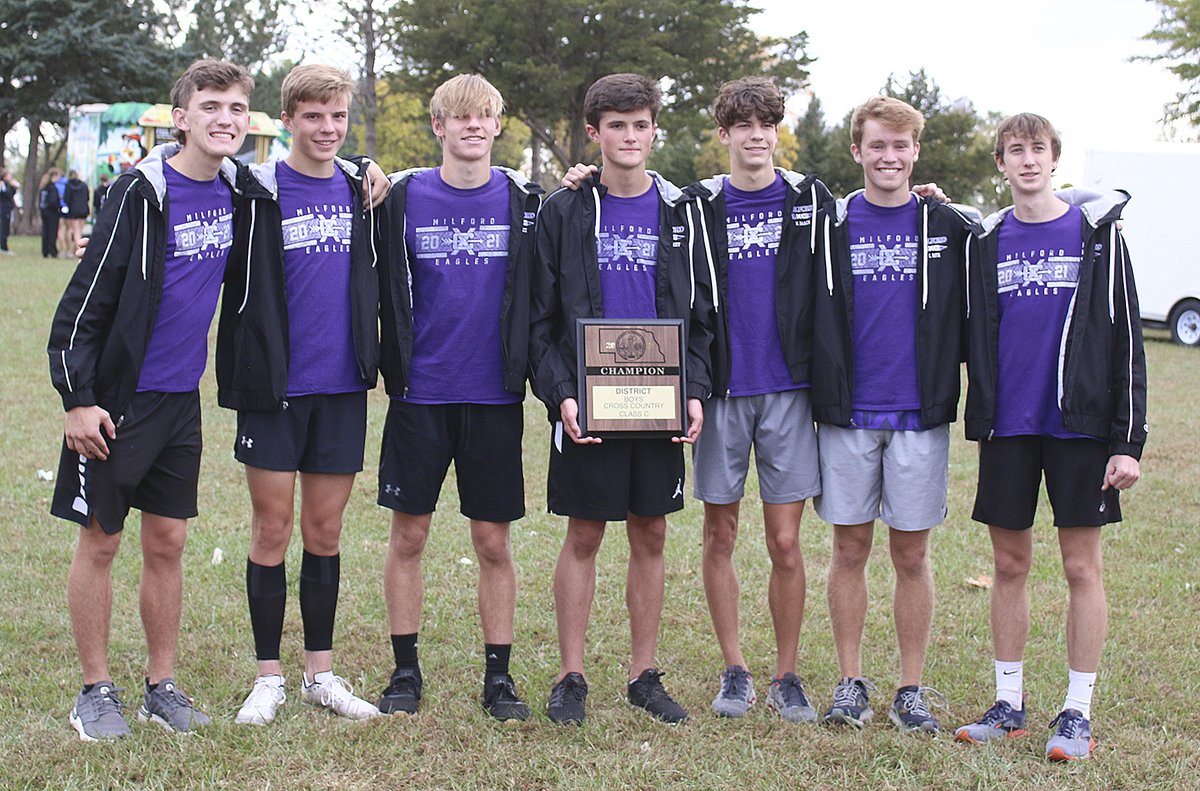 SCIStephanie's tweet photo. XC: The @MilfordEagles boys' team won the district title at Branched Oak Lake. #milfordsoar #districtchamps #goodluckatstate https://t.co/njITI1IbAd