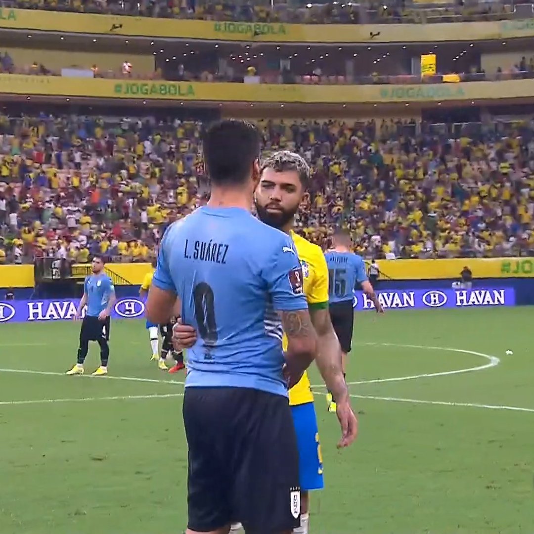 MonkProfit's tweet photo. Gabigol sempre humilde com seus fãs https://t.co/hKBQV1dVlC