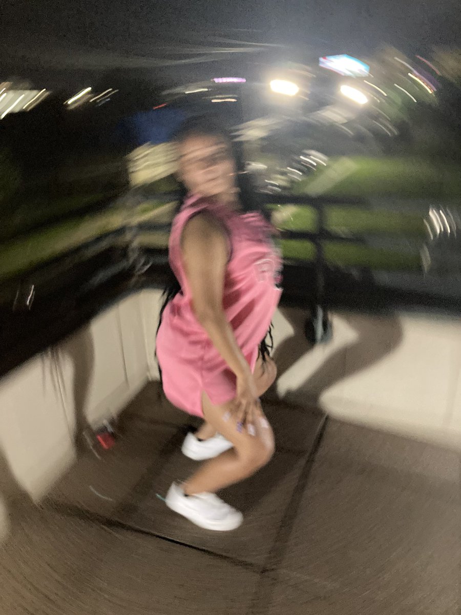 imlynaee's tweet image. “Cause I'm a player, man. I'm a pimp” or whatever DayDay had said #pinkys