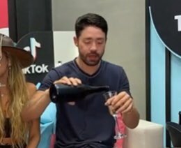 fiIhodoscarters's tweet photo. VEM AÍ O TOMBO DO GRUPÃO, QUE SABOOOOOOR

#EliminaçãoAFazenda https://t.co/h7TN1mRuc9