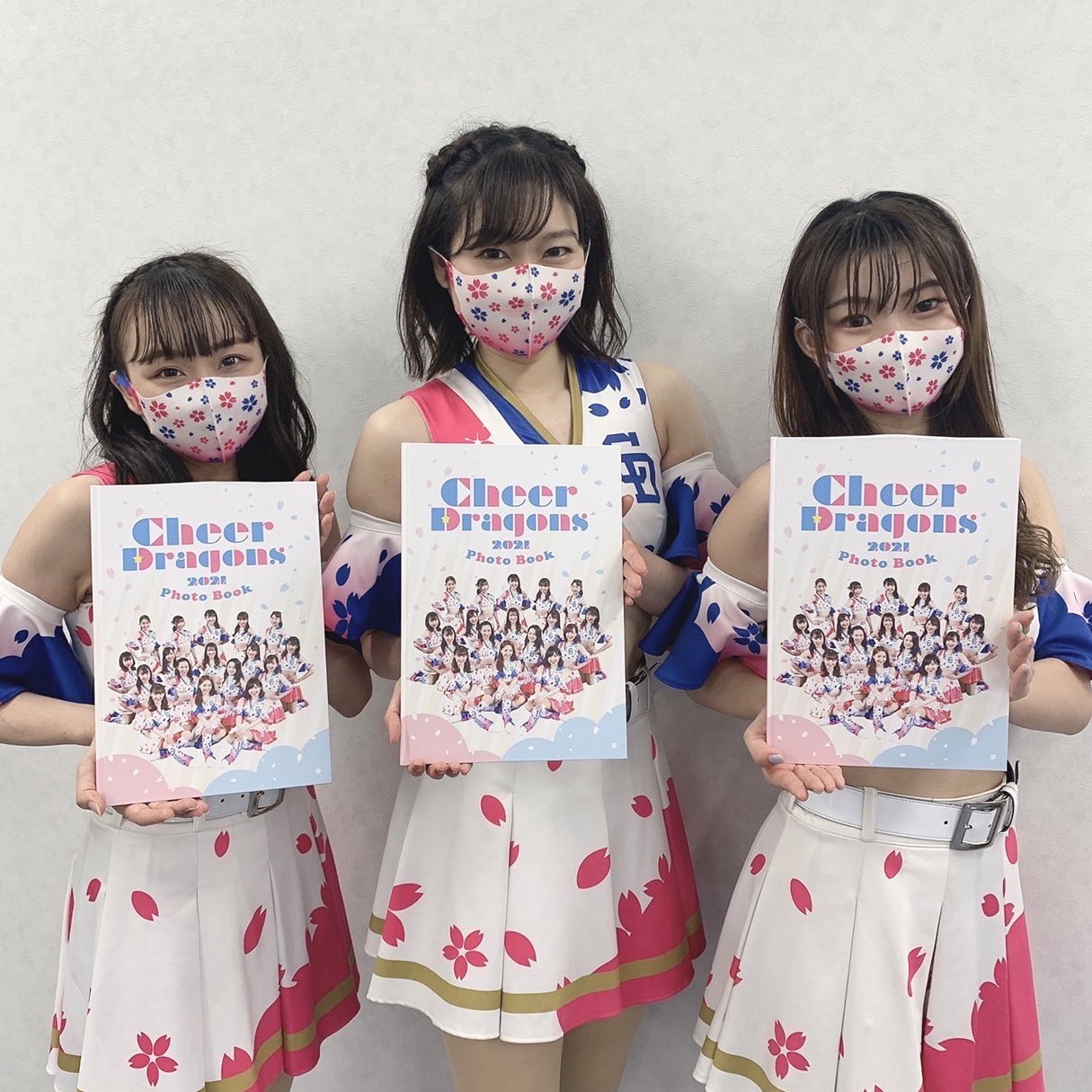 チアドラ 写真集 直筆 ドラゴンズ YUKINO ソフトバンク shino