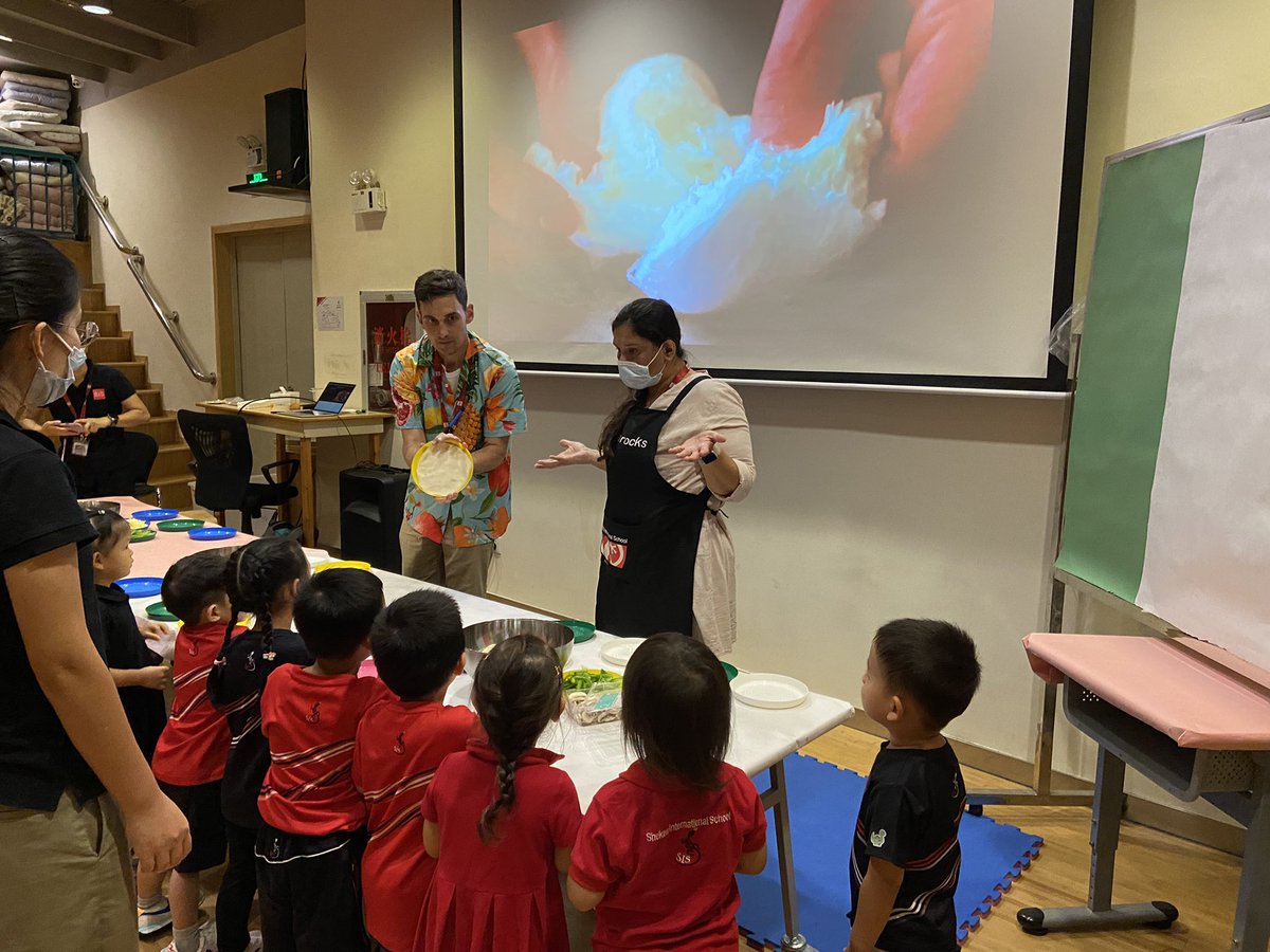 PK1 bringing Fun Fridays to the next level, wouldn’t you say <a href="/mr_shep63/">Shep</a> ? #HTWW #ILoveMyJob #SISrocks