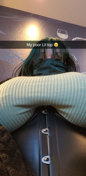 Even in a turtle neck bruh 🤣 https://t.co/bJtH3FV6k1