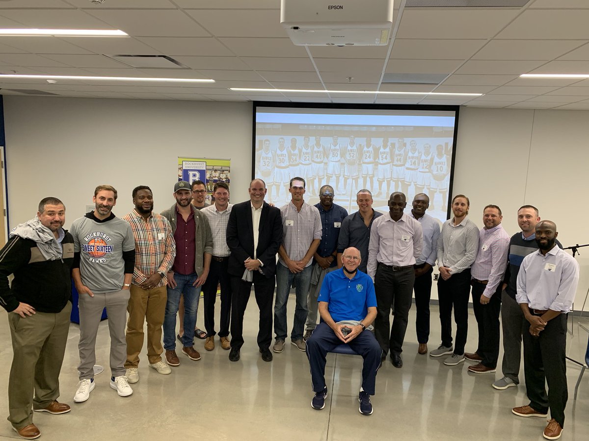 Coach Bill O’Connor and the 2001-02 men’s basketball team returned to Rockhurst for the Tip-Off Social.