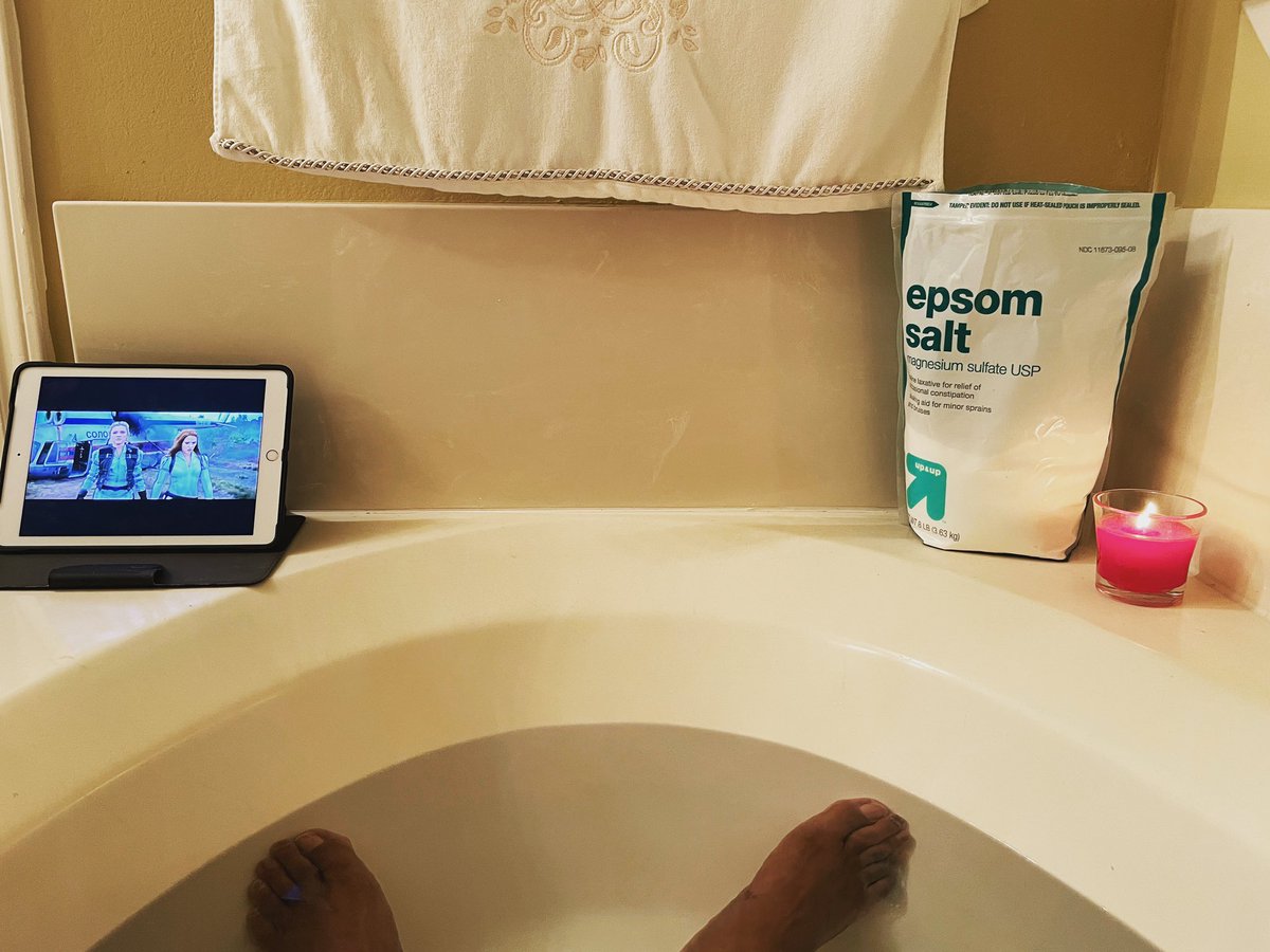 twilliamsTSU26's tweet photo. Current situation…… #sore #countrystuff #oldschoolremedies https://t.co/ZqmtW4i4Az