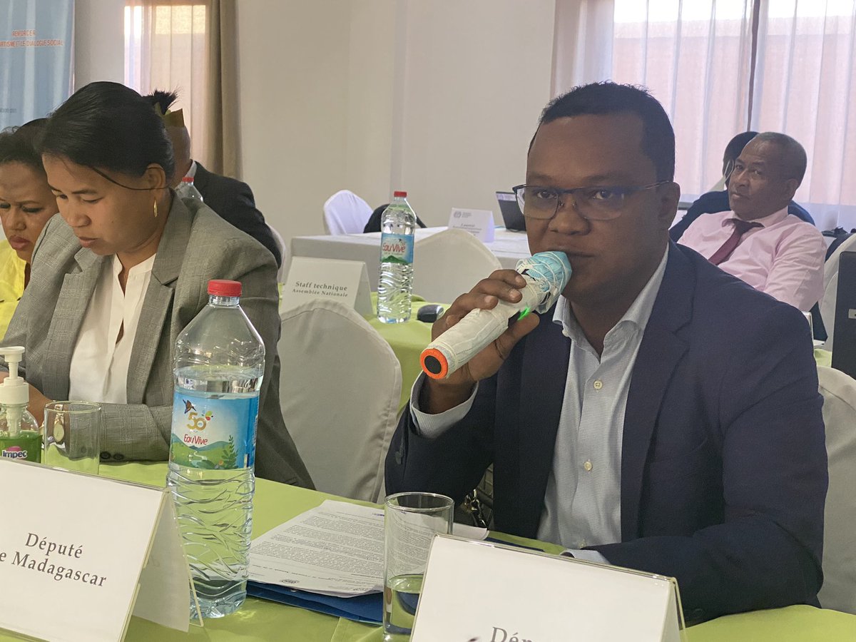 Coffi_Agossou's tweet photo. Députés &amp; Sénateurs #Madagascar sont maintenant bien formés et outillés pour soutenir la ratification Conventions #C190, #C155, #C161 &amp; #C187 de OIT. Ils sont prêts à approuver la Code de Travail révisé grâce à l’atelier organisé par OIT &amp; MTEFPLS! Félicitations aux participants https://t.co/qjYy4hudV2