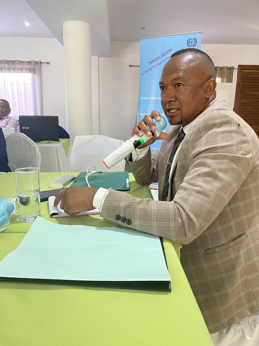 Coffi_Agossou's tweet photo. Députés &amp; Sénateurs #Madagascar sont maintenant bien formés et outillés pour soutenir la ratification Conventions #C190, #C155, #C161 &amp; #C187 de OIT. Ils sont prêts à approuver la Code de Travail révisé grâce à l’atelier organisé par OIT &amp; MTEFPLS! Félicitations aux participants https://t.co/qjYy4hudV2