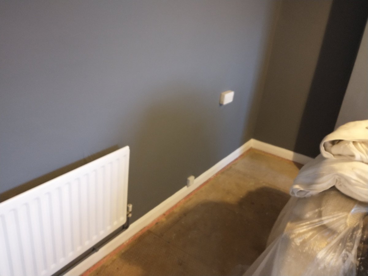 wdrpaint's tweet photo. Flat done. Cleaned, blocked, filled. Purple and grey throughout #Optiva3 #Akrostop @Tikkurila_UK @graysdecor #scuffX @ZinsserUK #coverstain https://t.co/Wo7t6Nj7Mr