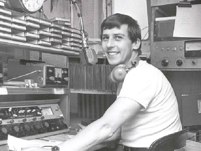RadioRewinder's tweet photo. #MakingRadioMagic https://t.co/tZSwrV3gYH