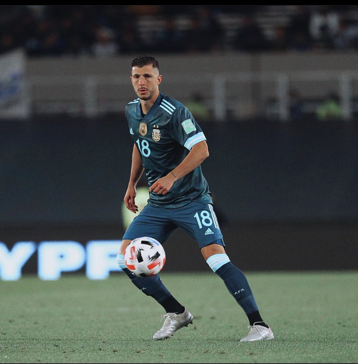Una victoria más, contra un rival muy duro! 
Seguimos sumando +3 ✅
Feliz de volver a jugar en el monumental 😍
Vamos 🇦🇷
