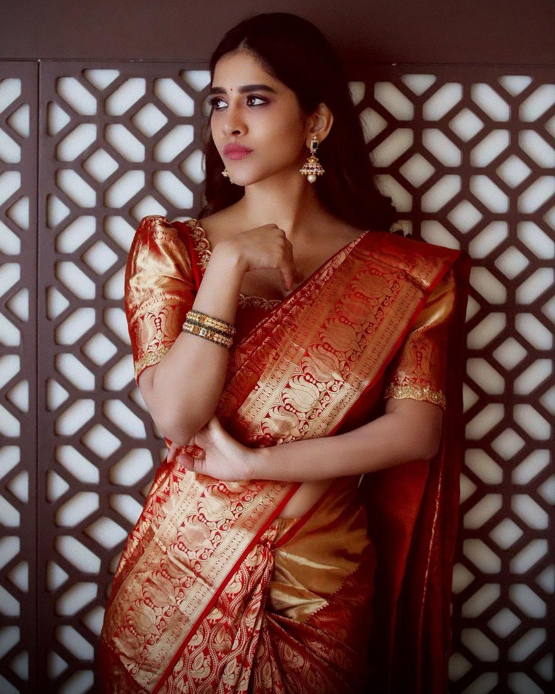 FBtjdHCUcBAES83?format=jpg&name=large