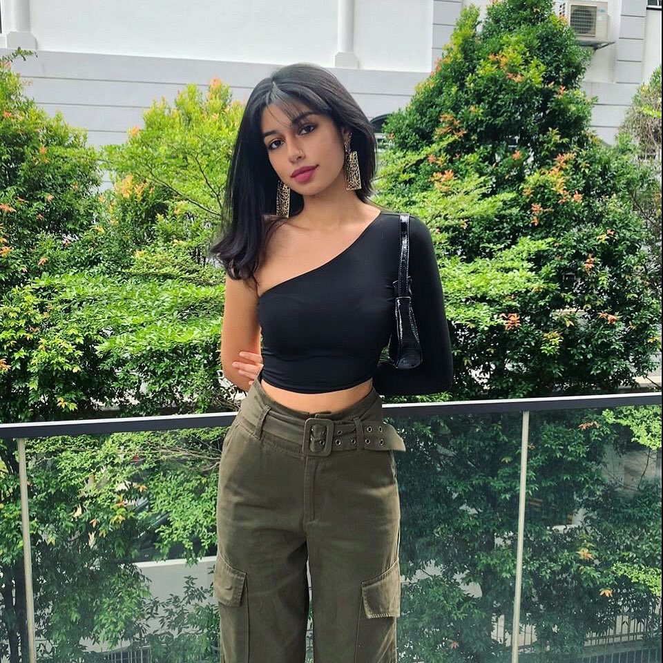 🌈☀️ Pair your #Friday outfit with #MatteLiquidLipstick in ‘Moon’ 🌙✨for that natural shade before and after hours like <a href="/vanshikasidana/">Vanshika Sidana</a>! 🍃 Shop Now, Link in Bio #OddsOfEvenCosmetics
