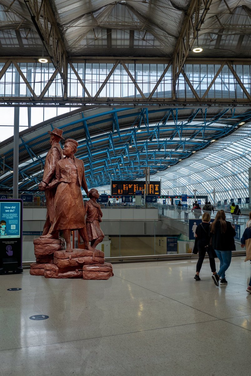 GregMcX1's tweet photo. Here is a mockup of the chosen design for the National Windrush Monument which will be installed at Waterloo Station next year by artist #BasilWatson #WindrushDay2021 @BBCRadioLondon https://t.co/zDw6Dv5D4b