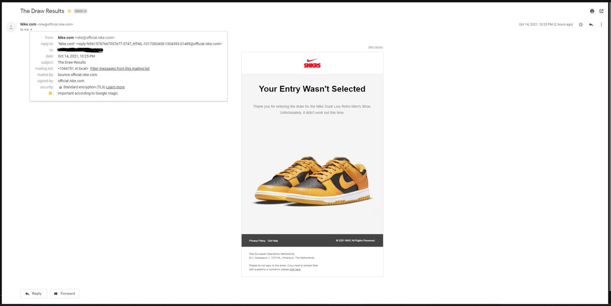 Moussetticus's tweet photo. oh my god theyre at it again! hahaha wth!? Who keeps using my email for Nike stuff and why??? @Nike https://t.co/lfwF5qKD1K