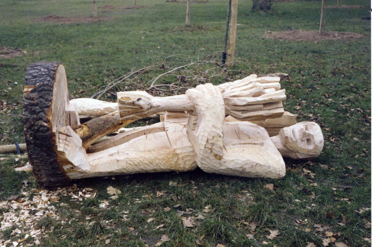 SocStreatham's tweet photo. Who remembers the Great Storm 15/16 October 1987, 34 years ago today?
Shots of #TootingCommons and surrounding streets by #Furzedown and #Streatham resident Kevin Kelly (Β©KevinKelly), includes a wood carving by Mark Foulds. #StreathamHistory #TootingHistory #GreatStorm #Tooting https://t.co/1BlhiwCRLk
