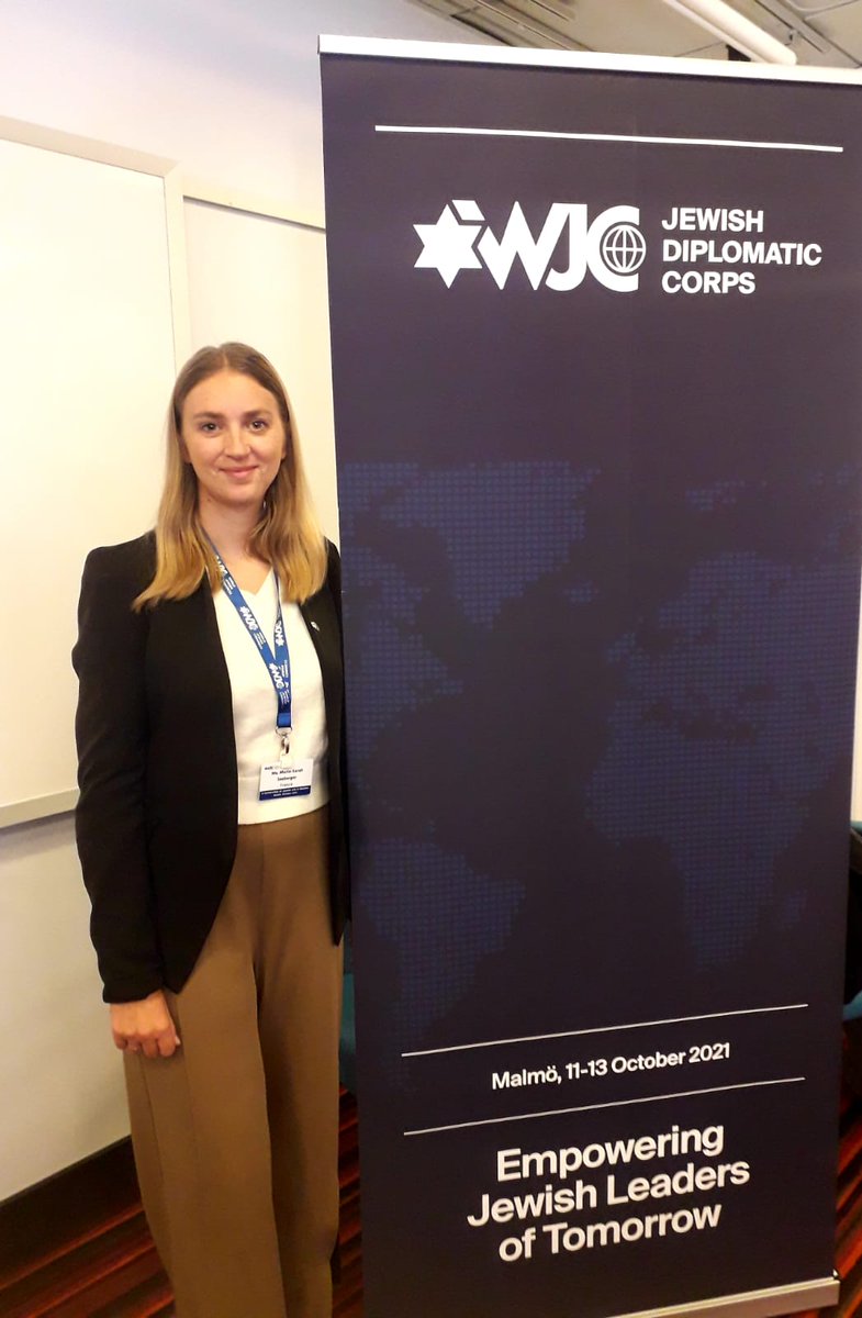MsSeeberger's tweet photo. In the past few days, I had the great opportunity to be part of the @WorldJewishCong #JDCorps delegation in #Malmö.
It was so refereshing to meet these inspiring young Jewish leaders from all around the world and to celebrate Jewish life in Malmö. #MalmoForum #rememberreact https://t.co/aAGxnZ8fO6