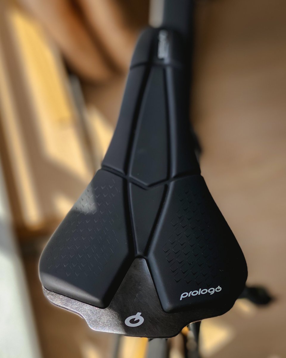 Sean_Sako's tweet photo. It is truly wonderful to have a brand like @PrologoOfficial identifying with broadening once’s views when it comes to materials, design and coupling it with ingenuity.

This speaks volumes for their brand! Click here https://t.co/nRoEOJp076 https://t.co/bCRvAzQunF