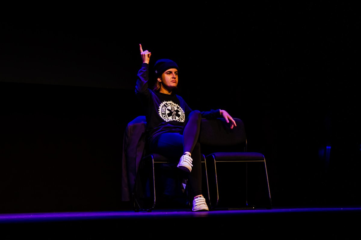 Another in the series of great new photos from <a href="/TopMastStudio/">Bec Newman</a>. We are two weeks from our next performance at <a href="/EtceteraTheatre/">Etcetera Theatre</a> which will be followed by our final performances at <a href="/ORLTheatre/">Old Red Lion Pub & Playhouse</a>.
emptyinangel.com/performance-da…