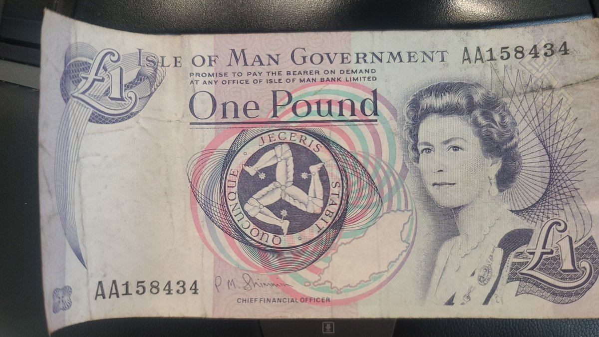 EllisRomero's tweet image. I'll raise your #fiftypence with my #onepoundnote

Still legal tender here :)