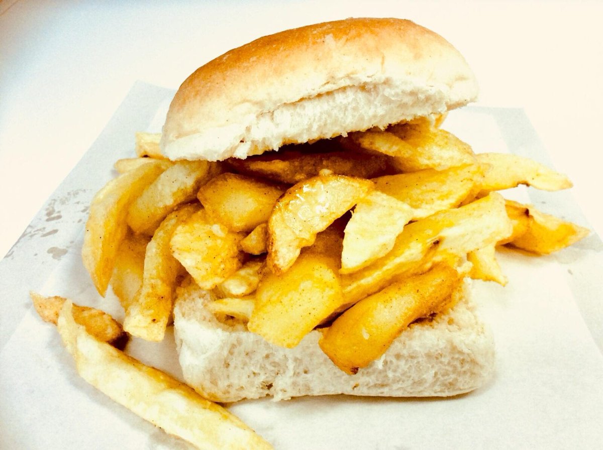 Who doesn’t love a chip butty?! I know we do😍

Order now to make your day just a little bit better!
 portsideyorkshire.co.uk

#Yorkshire #Food #Leeds #Fish #Fishandchips #FreshFood #Takeaway #chipbutty
