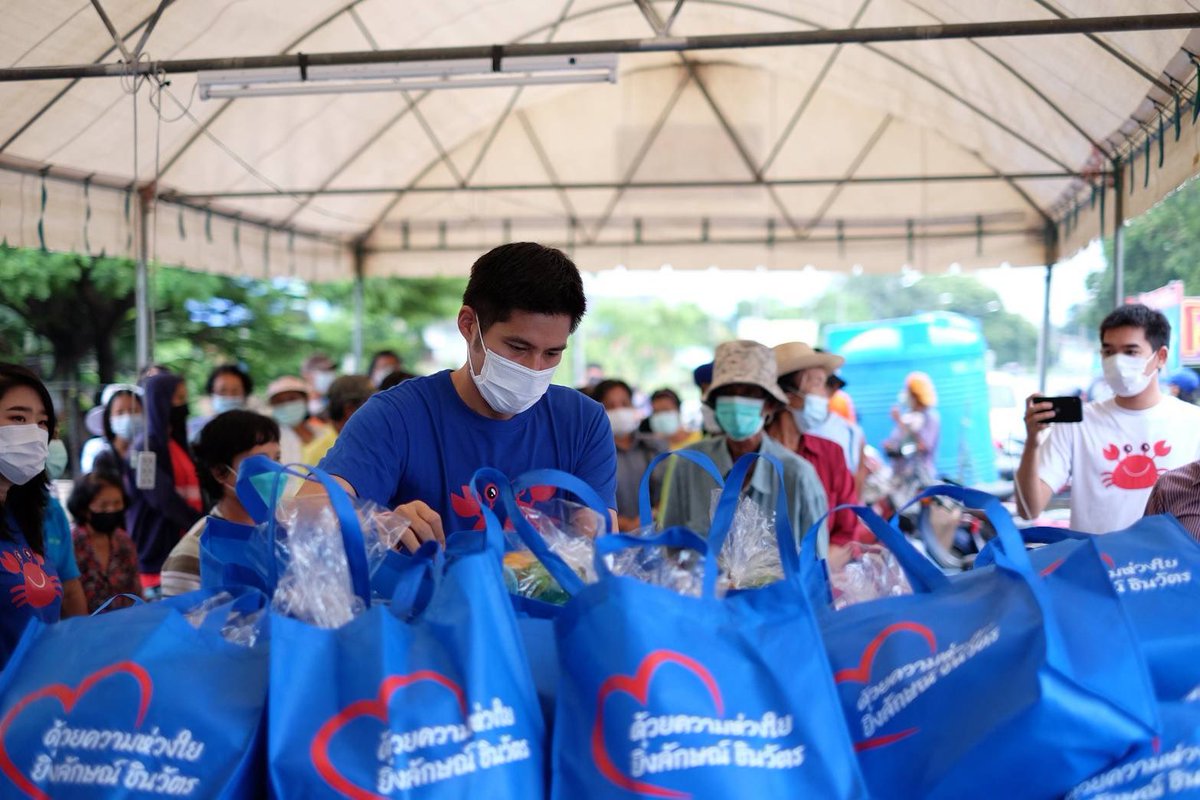 PreechapholP's tweet photo. พวกเราหวังเป็นอย่างยิ่งว่าความเดือดร้อนที่เกิดขึ้นจะผ่านพ้นไปโดยเร็ว และฝากถึงรัฐบาลในเรื่องการเยียวยาหลังน้ำท่วม ขอให้เป็นไปอย่างทั่วถึงและเป็นธรรมต่อพี่น้องประชาชน โดยเฉพาะพี่น้องเกษตรกรที่พืชผลทางการเกษตรได้รับความเสียหายและขาดรายได้ไปตลอดทั้งปี https://t.co/fgy1Txecdk