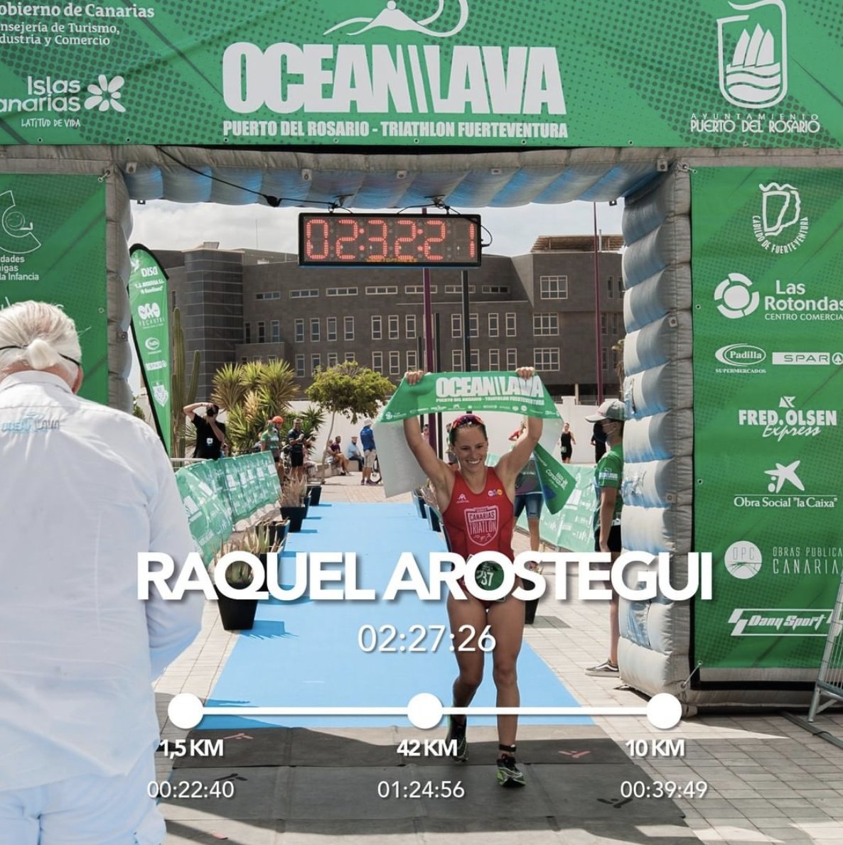 OceanLavaFtv's tweet photo. Enhorabuena Raquel Arostegui 👏

Con una gran sonrisa en su rostro la tinerfeña ha llegado a la meta con un tiempo de 02:27:26 ⏱
Ahora está lista para volver a subirse al podium en #OceanLavaLanzarote 

#OceanLavaFuerteventura #OceanLavaExperience #Triathlon #Swim #Bike #Run https://t.co/P1MSJjuTHl
