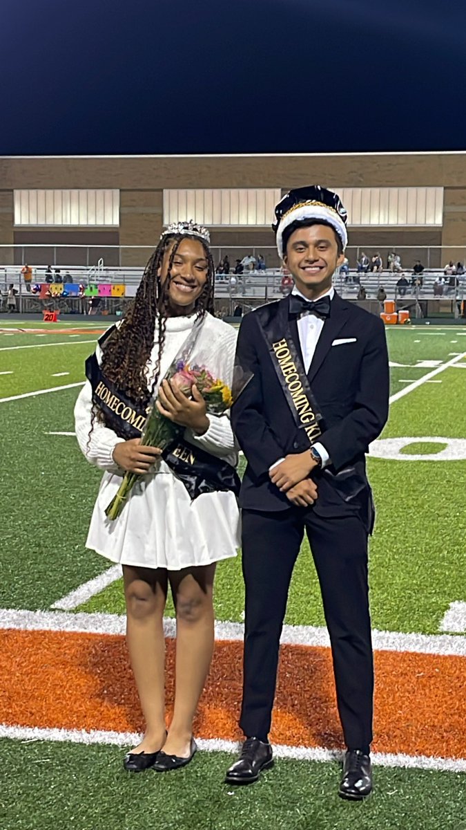 Congratulations to our Homecoming King and Queen! #northvikings #wepointnorth