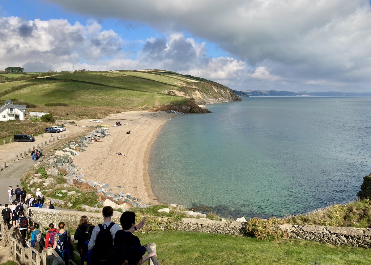 lukegdman's tweet photo. An awesome few days @FSCSlaptonLey for @cliftonhigh1877 #GCSE #Geographers - investigating rural settlements, coasts &amp; #Fieldwork skills 
#Curiosity #CliftonHighLight https://t.co/J2uvdsgyeU