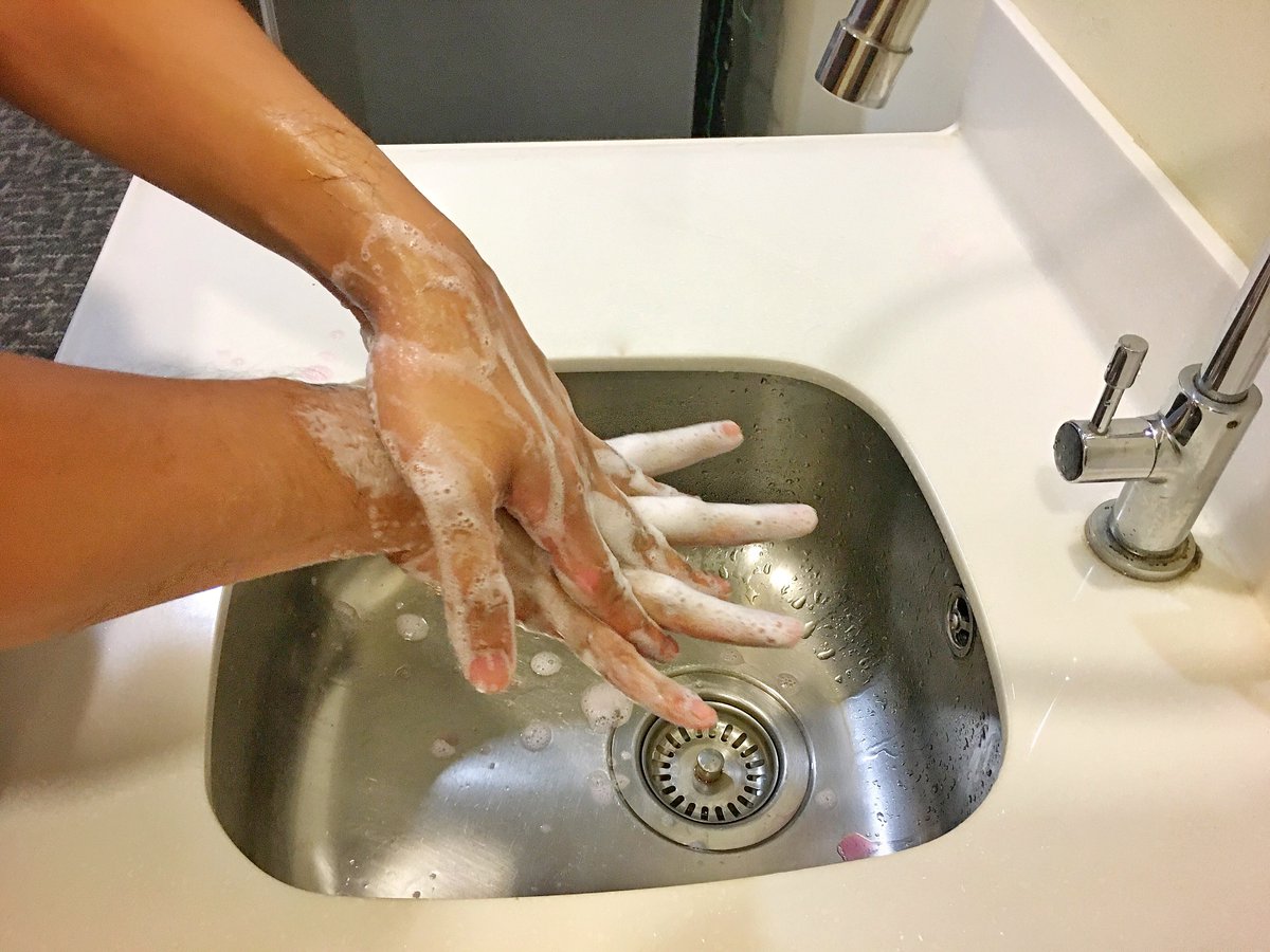 1Antruk's tweet photo. We know it’s important to prevent the spread of infections. But when bacterial infections develop #AntibioticResistance the consequences can be severe. There are many things we can do to help prevent antibiotic resistance: https://t.co/M3U4L8QOQm
#InfectionPreventionControlWeek https://t.co/VMoEB0qql3