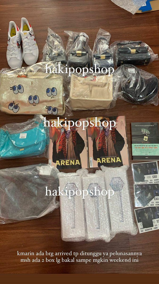 hakipopshop's tweet photo. Barang arrived 14 Oktober 🥳🥳🥳
Masih ada 2 box yg bakal nyampe mungkin weekend ini 🥳
#Playnomore #Adidas #LightstickEXO https://t.co/MaazCg7yNM