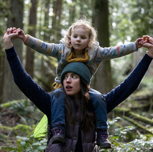 Valyriannnn's tweet photo. Captivating story. Brilliant acting. Reality for many. #MAIDNetflix https://t.co/a9xdaOANAz