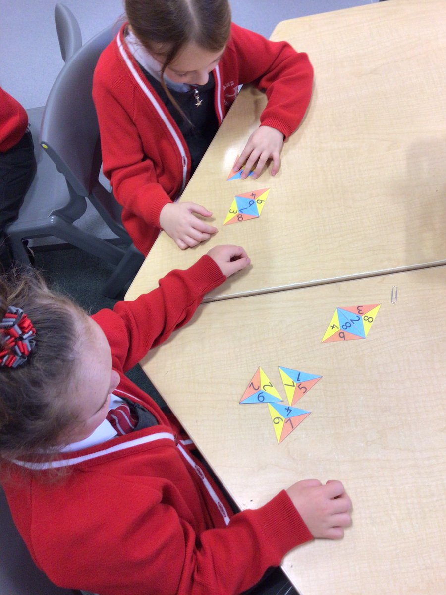 SimmsCrossY1_2's tweet photo. Year 1/2 have been learning number bonds to 10 and 100 by playing maths games. We had lots of fun! #SimmsCrossMaths https://t.co/XcNWmlQslN