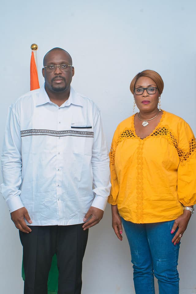 BroucYapi's tweet photo. Le Dr Nash Pokou ex Délégué UNG des USA et Celestine Kipré ex présidente des femmes de la délégation France sont déjà à Abidjan. 
Ils sont allés voir le #PSK pour réaffirmer leur disponibilité pour le nouveau parti https://t.co/sGPsSzkumc