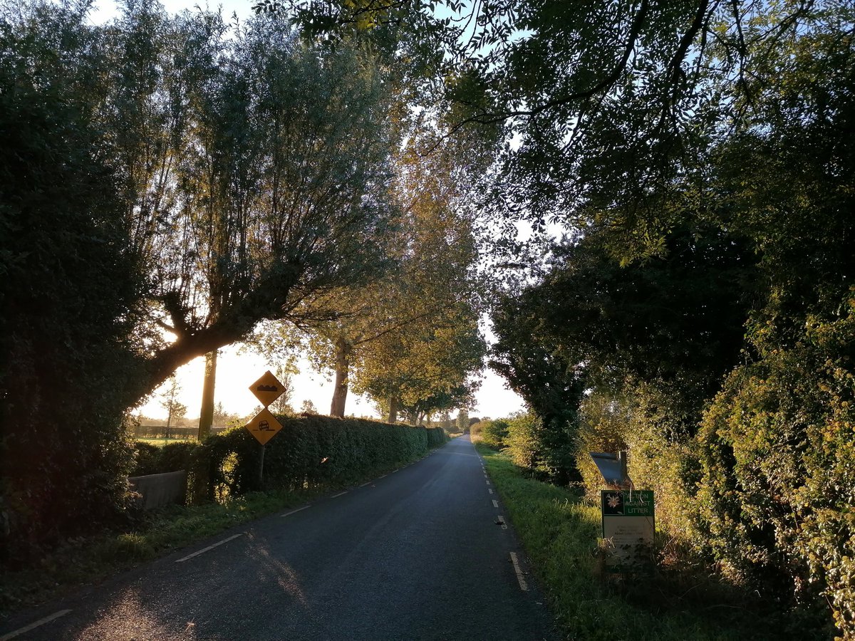 Cora21200940's tweet photo. @dublinmarathon All along the bog of Ardee &amp; surrounding areas, hills, country roads, some lovely views too 😍😍 Best of luck to everyone, take the time to look around you &amp; most of all ENJOY #runyourtown #kbcdublinmarathon #louth #ardee  @dublinmarathon https://t.co/6ydR78GvxK