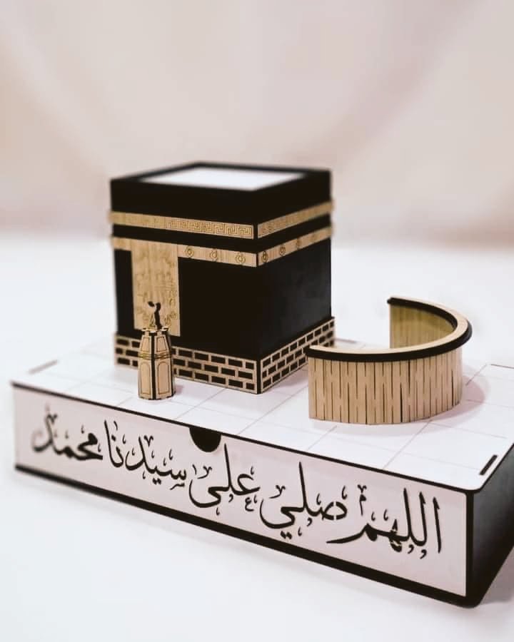 fottoon's tweet image. جمعة مباركة