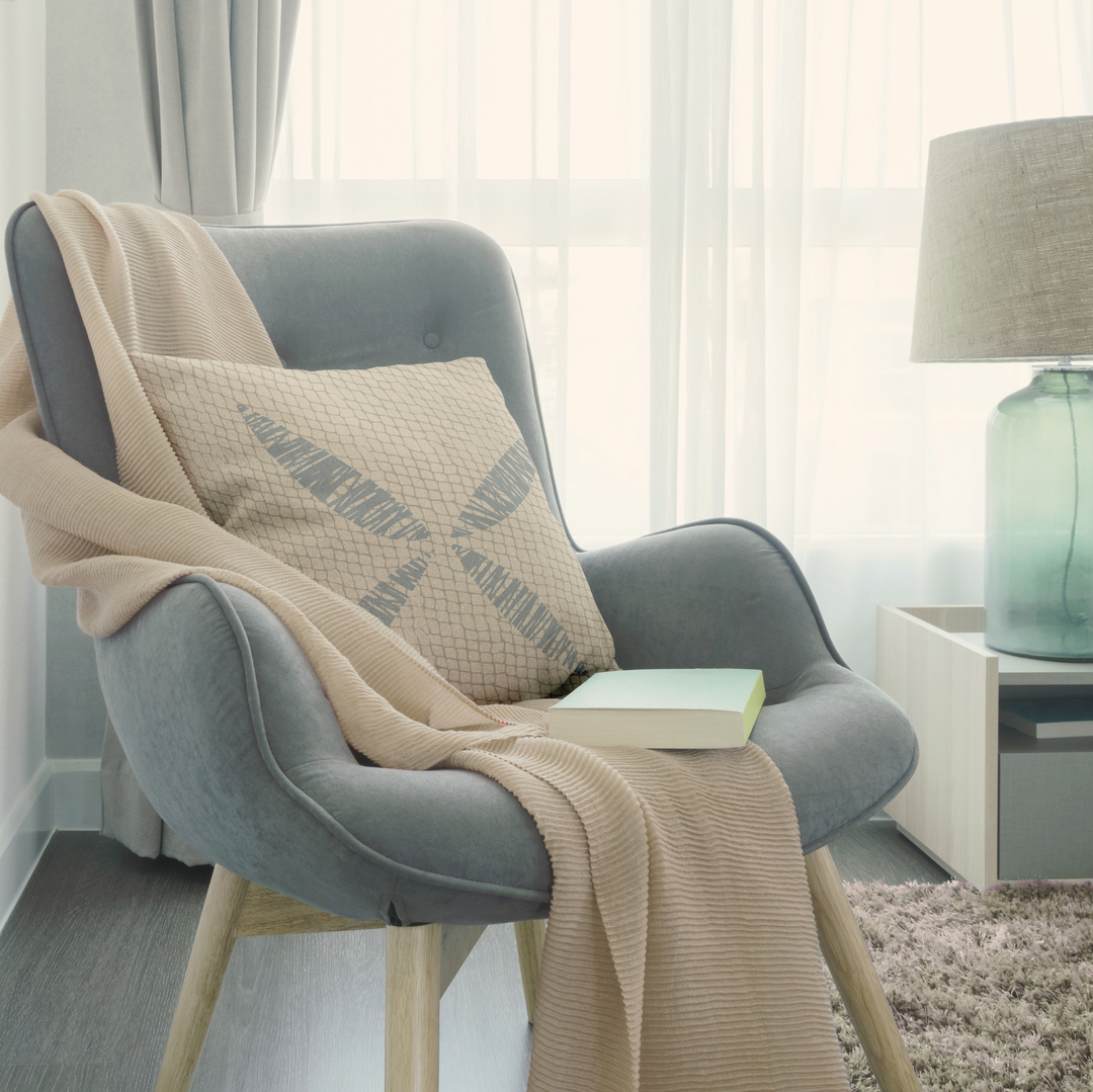 NohoHome's tweet photo. What does your home decor say about you? Our Kapua Kai Pillowcase in the color Light Blue & Taupe is an easy, breezy, coastal design for the avid beachgoer that also highlights the figurative flora of the sea.
#StyleWithAloha https://t.co/1BQLj3iY2Y