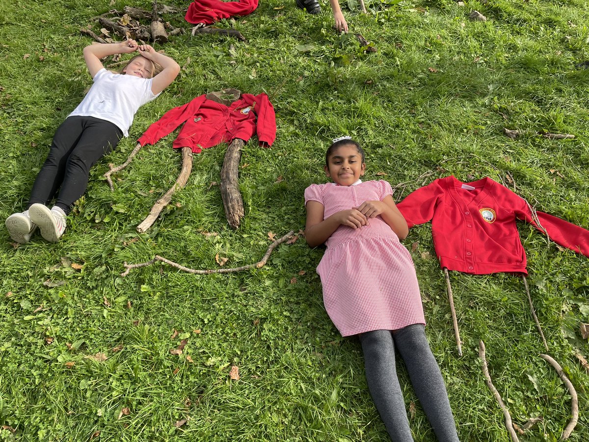 BGrovePrimary's tweet photo. Y4 enjoyed the session in the meadow yesterday making a model of themselves using natural items. They did have fun. #creativeoutdoors https://t.co/m0yN7HdyGP