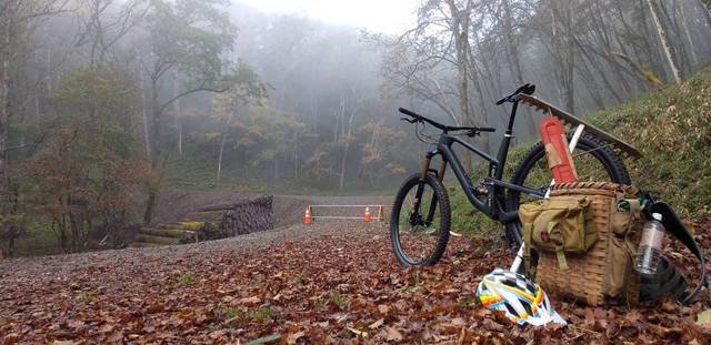 TOPFIRE_Sport's tweet photo. Hi Masato,glad to hear you assembly a new bike with FM-M931.
Wish you a wonderful journey!🔥🔥🔥
📷taguchi masato

FIND:https://t.co/R4FaLL6x8p
#carbonbike #mountainbike #carbonmtb #chinesecarbon #mountainbicycle https://t.co/qwz0JBQPb7