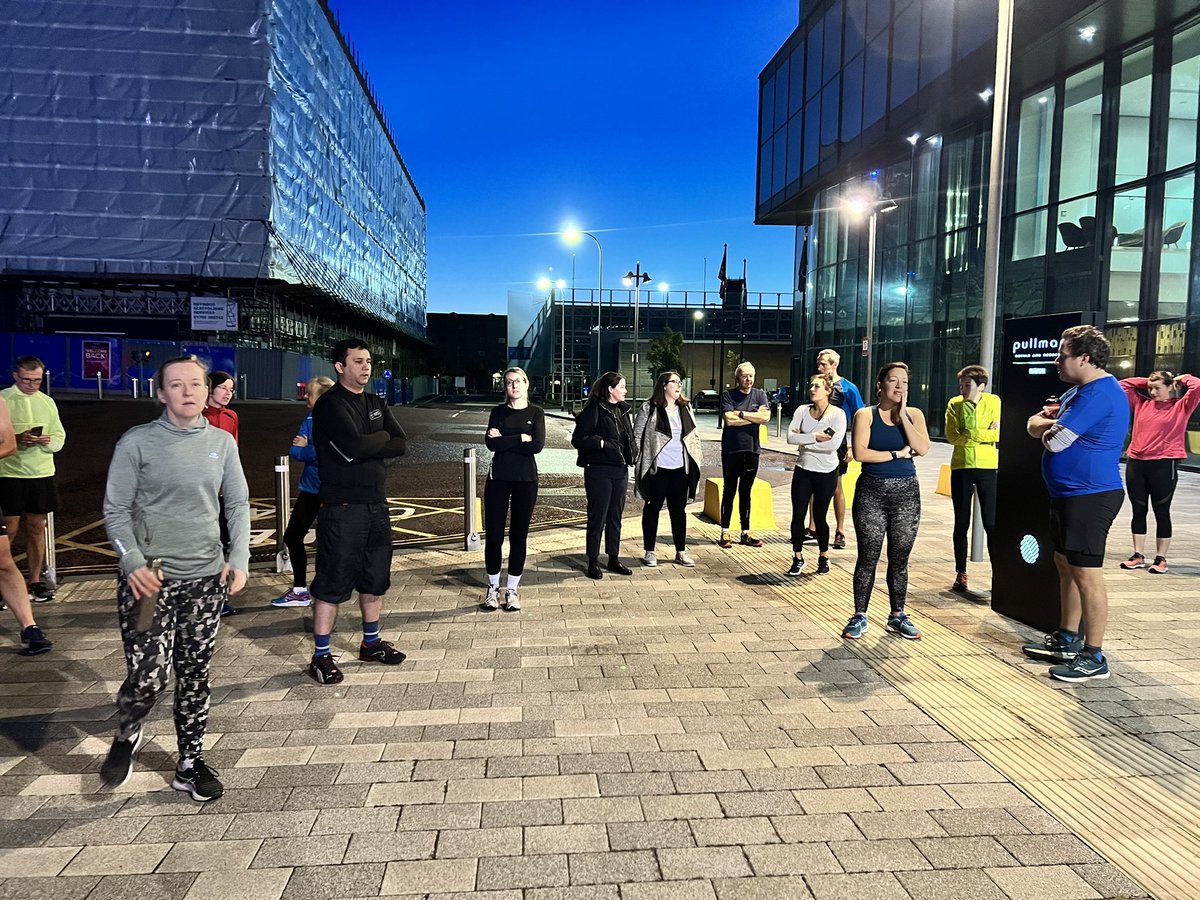 DocSandip's tweet photo. 7 am morning run lead by lifestyle GP @zubaidihussain
Great turn out and plenty of enthusiasm.
The view wasnโt half bad either.
Sets us up nicely for day 2 @RCGPAC
#RunDrRun #Wellbeing @TeamGP https://t.co/jfTayyjKPU