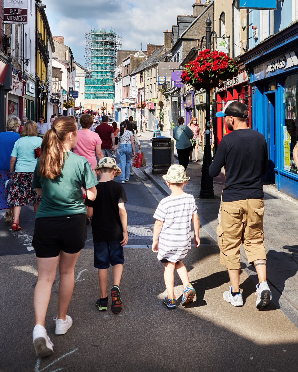Clare County Council is conducting a survey from October 15th to October 29th 📝

This is your opportunity to have your say, on how you would like to see the town centre operate to meet the needs of all.

Read more at: clarecoco.ie/your-council/[…

#Ennis #Clare #Pedestrianisation