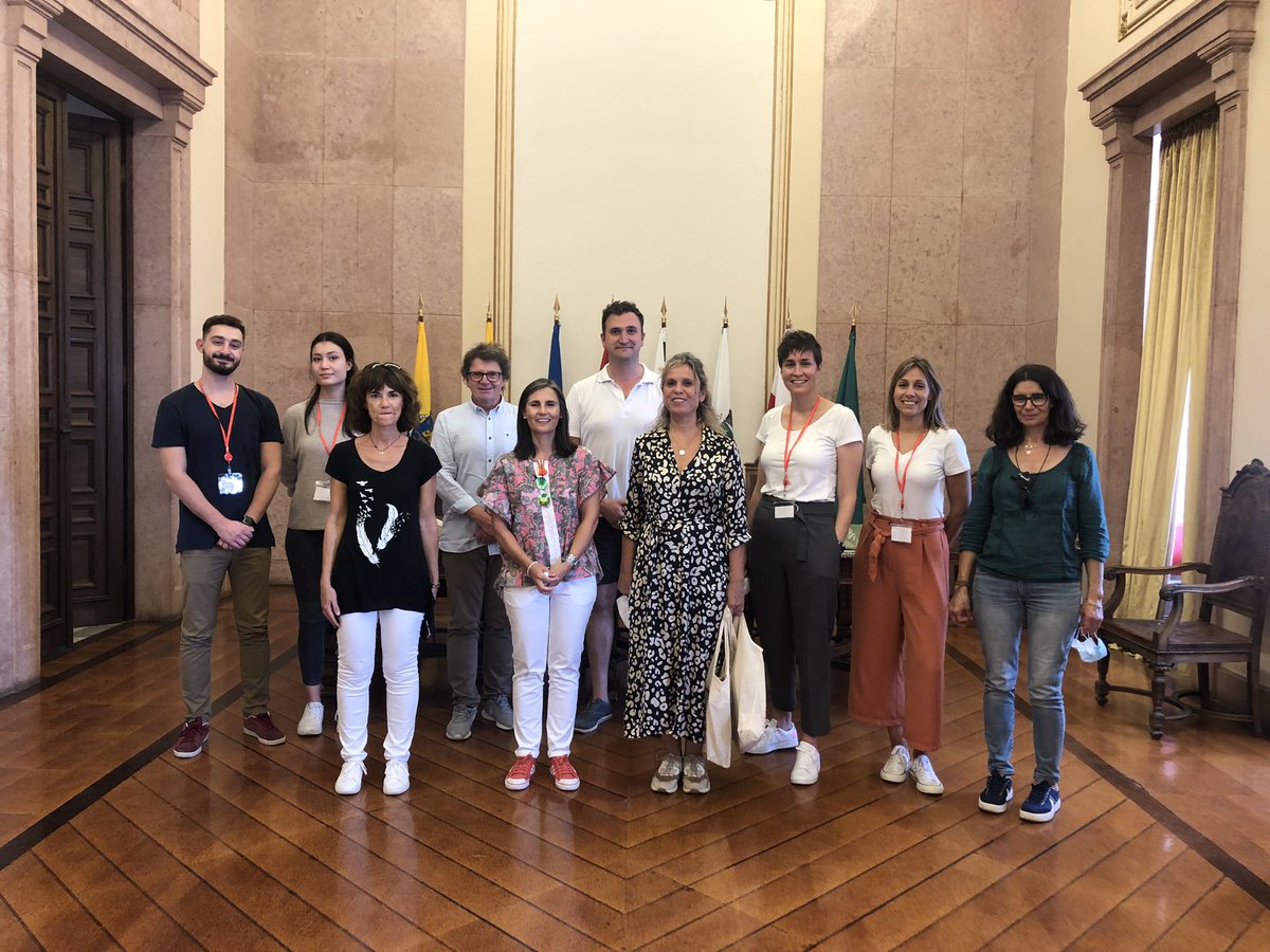 cpifpbajoaragon's tweet photo. Ayer concluíamos nuestra jornada #erasmus con una recepción en el Ayto. de Silves🇵🇹 y visita por la ciudad. 
Obrigado #municipiodesilves!🤗@sepiegob @EUErasmusPlus @edEUcation @batleygirls #eduAct #agrupamentoescolassilves #vgslillestrom @cpifpbajoaragon @lydyamm @atrodriguez79 https://t.co/xPjCOtLceo