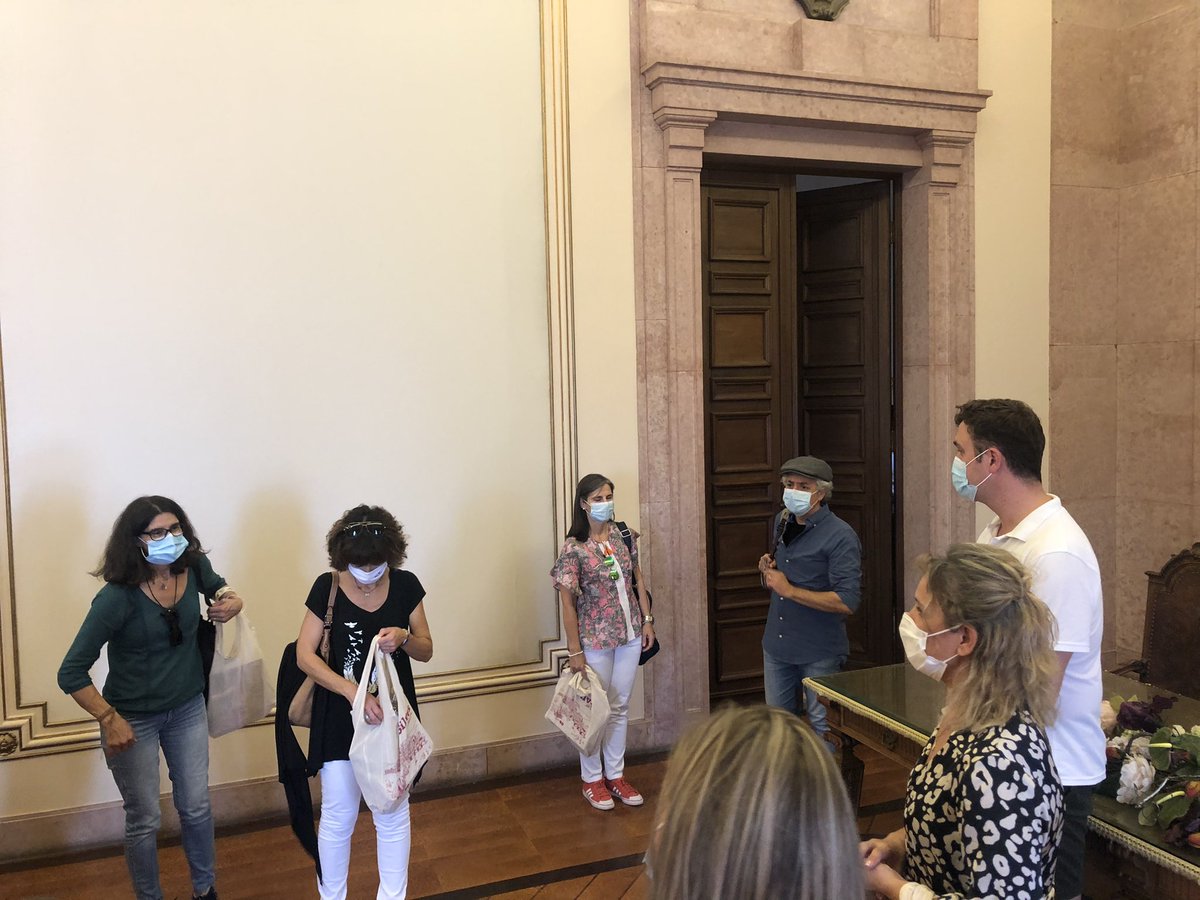 cpifpbajoaragon's tweet photo. Ayer concluíamos nuestra jornada #erasmus con una recepción en el Ayto. de Silves🇵🇹 y visita por la ciudad. 
Obrigado #municipiodesilves!🤗@sepiegob @EUErasmusPlus @edEUcation @batleygirls #eduAct #agrupamentoescolassilves #vgslillestrom @cpifpbajoaragon @lydyamm @atrodriguez79 https://t.co/xPjCOtLceo