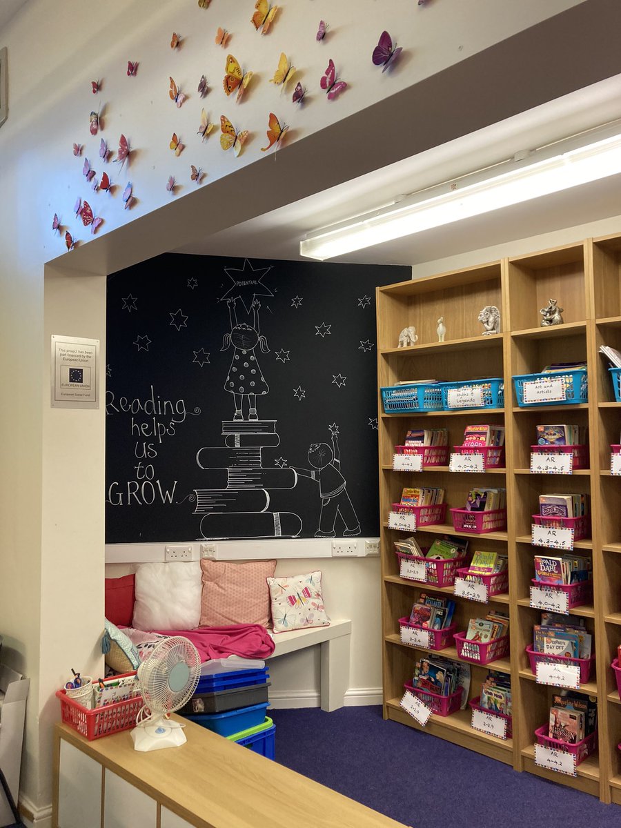 When your deputy head waves her magic art wand and does this in your library 😊😊😊#pcpreading <a href="/DeputySeddon/">Mrs Seddon</a>