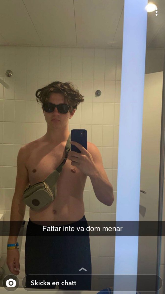 HypesnAz's tweet photo. Rad picture of me down in Spain https://t.co/ztC7umaxZu