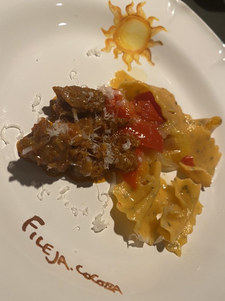 m_hikapu's tweet photo. パスタのコース料理美味しかった🍝🤍
3枚目のはひかぷ仕様に激辛にしてもらったの🌶💓辛かった🤣
ありまとございました🥺🤲🏻💖
#fileja https://t.co/pydTUFedJ9