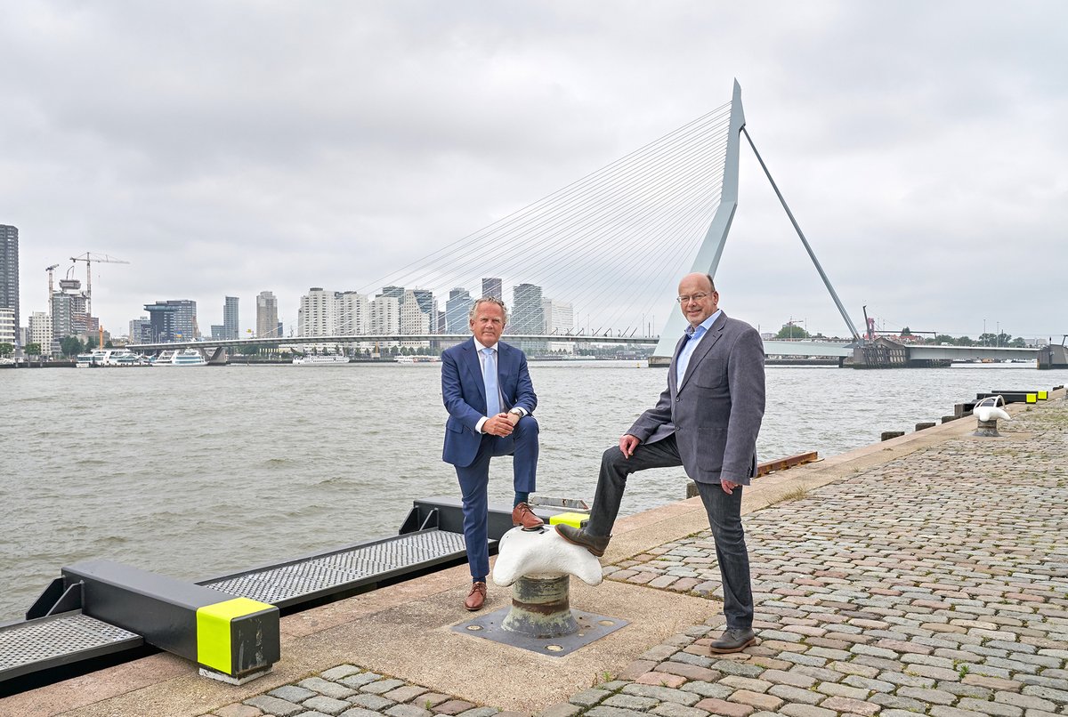 'Goederen die in Rotterdam aankomen, moeten snel het achterland in en vice versa. Daar hebben we alle modaliteiten bij nodig, inclusief binnenhavens als overslagpunten.' NVB (<a href="/HavensNL/">NVB Havens</a>) is volwassen en klaar voor de toekomst. Lees meer: bit.ly/3BJ7ez2 #portofrotterdam